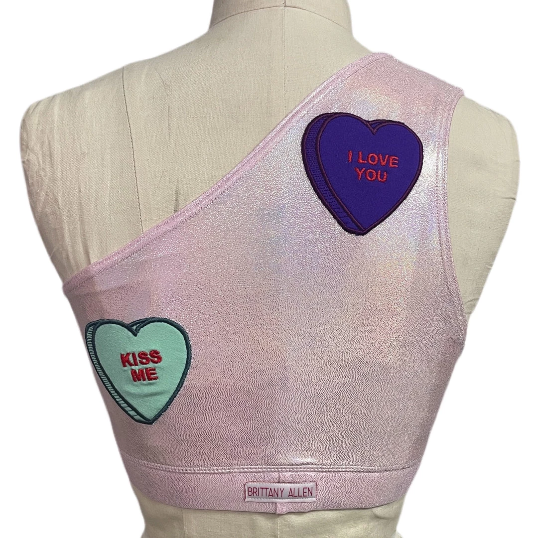 Brittany Allen Candy Hearts Shoulder Sports Bra BRAS 2 Brittany Allen Candy Hearts Shoulder Sports Bra BRAS