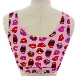 Brittany Allen BRAS DA X BA Electric Lips Scoop Neck Sports Bra